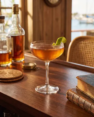 Royal Bermuda Yacht Club in a coupe with lime