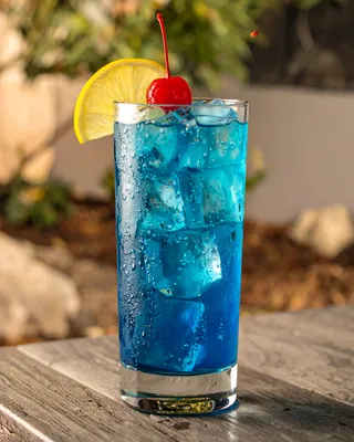 Sex in the Driveway in a highball glass