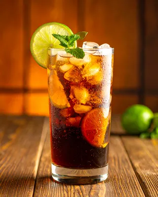 Fernandito in a highball glass