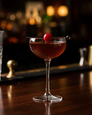 De La Louisiane in a coupe
