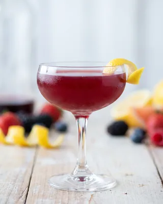 Wibble in a coupe with lemon